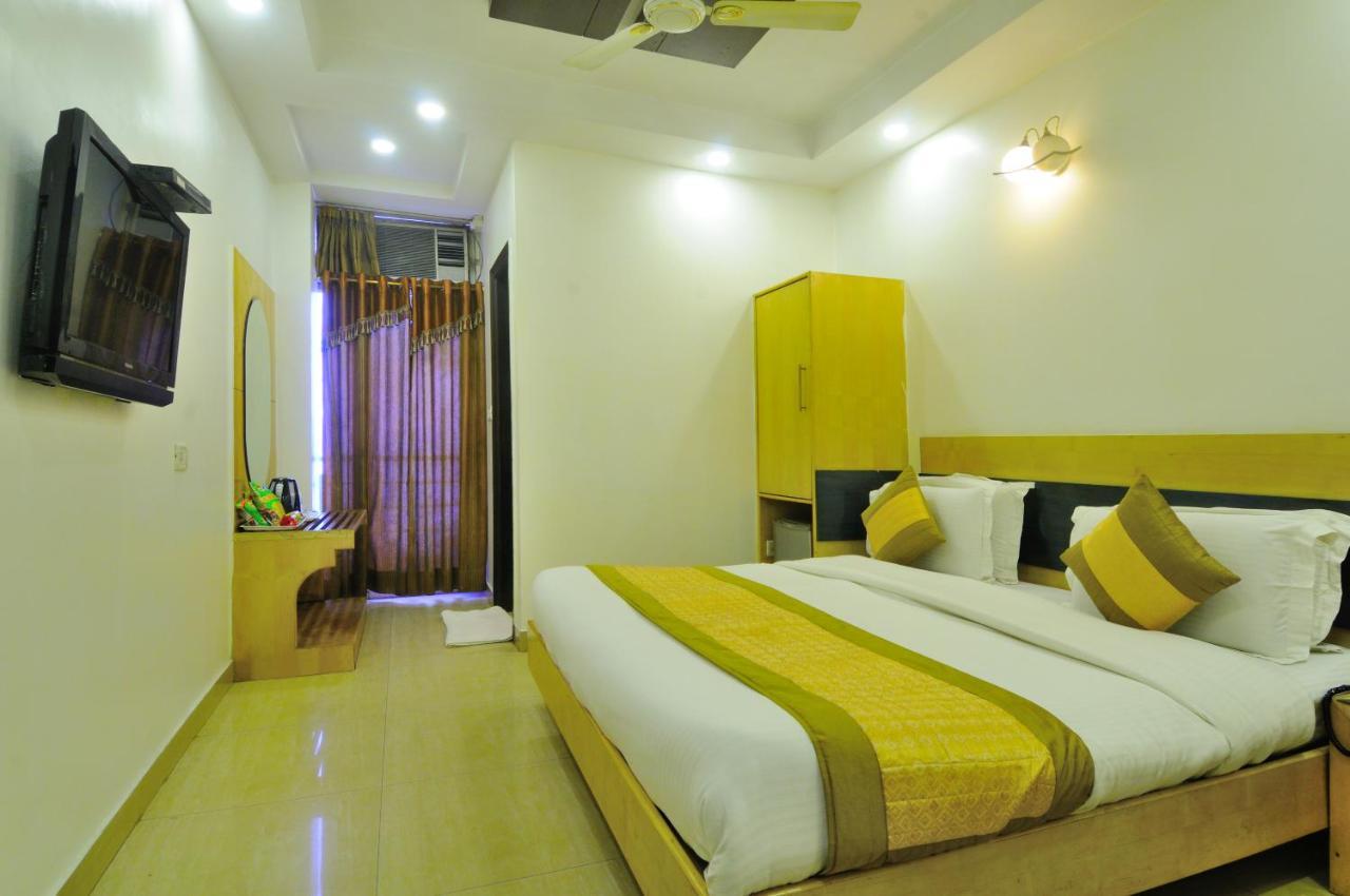 Hotel Maya 'New Delhi' Eksteriør bilde