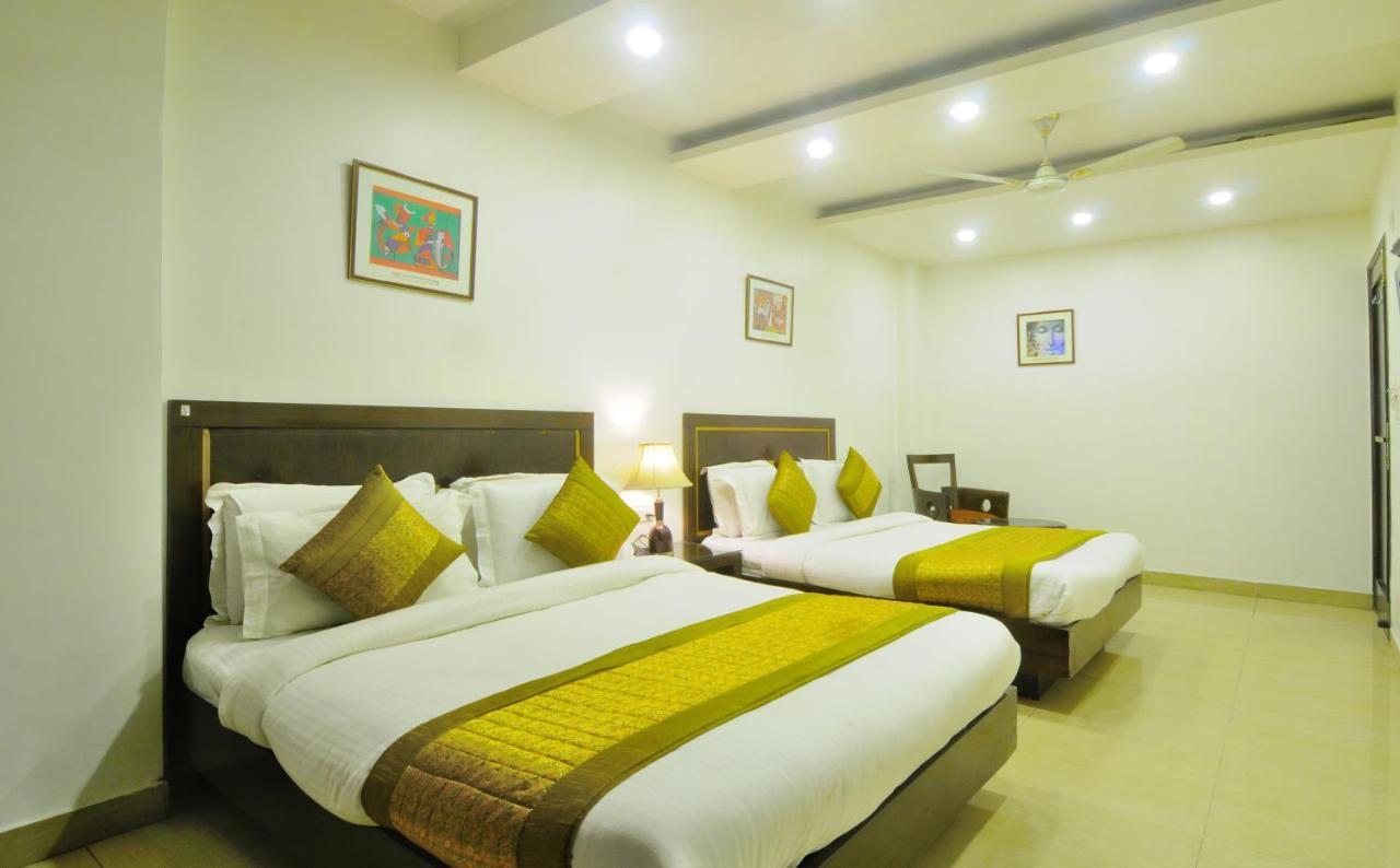 Hotel Maya 'New Delhi' Eksteriør bilde