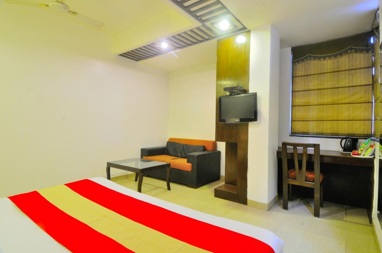 Hotel Maya 'New Delhi' Eksteriør bilde